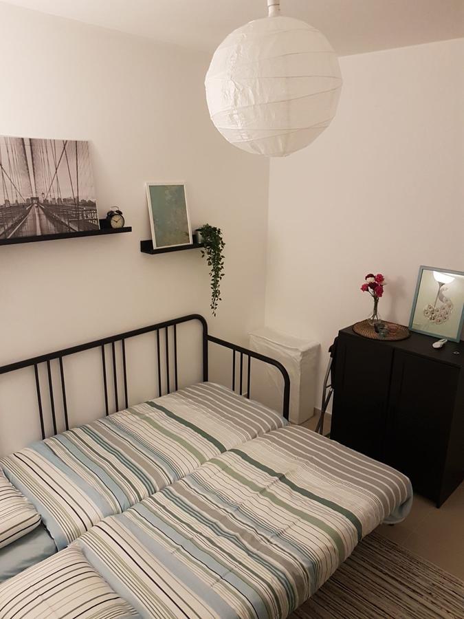 Private Bed/Bathroom In เนทันยา ภายนอก รูปภาพ