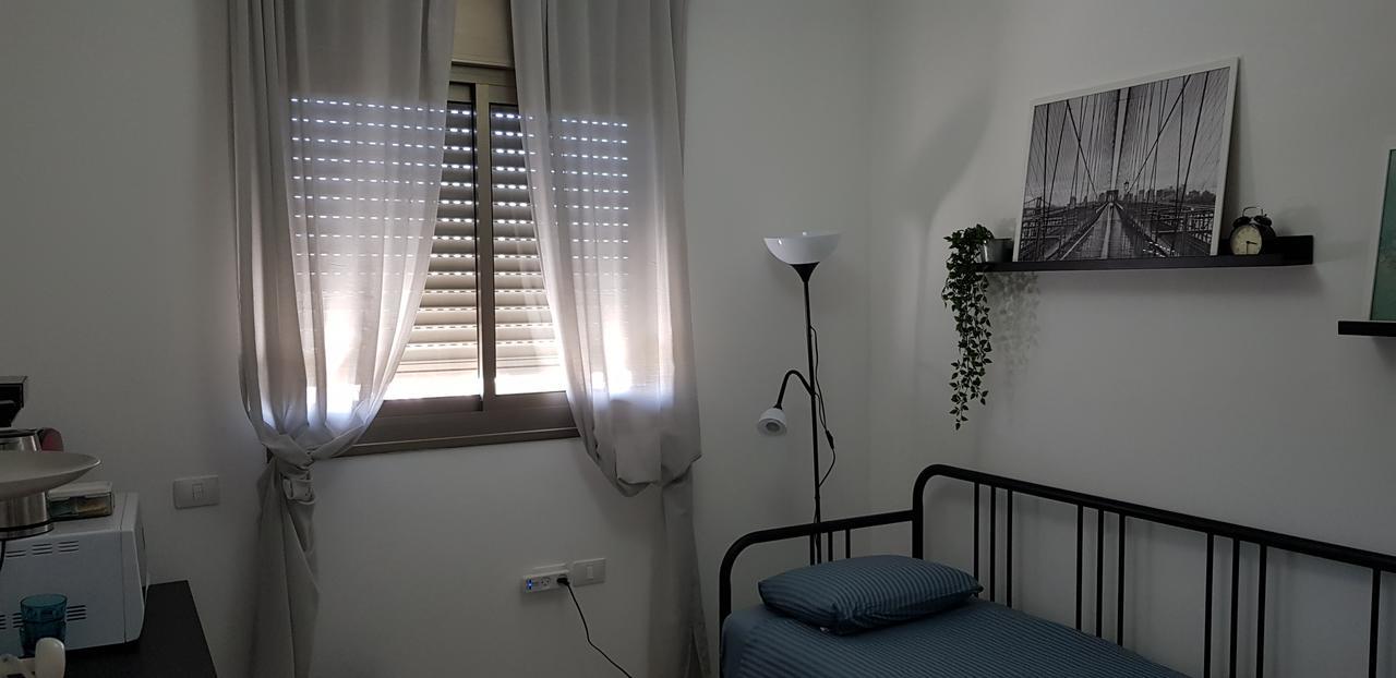 Private Bed/Bathroom In เนทันยา ภายนอก รูปภาพ