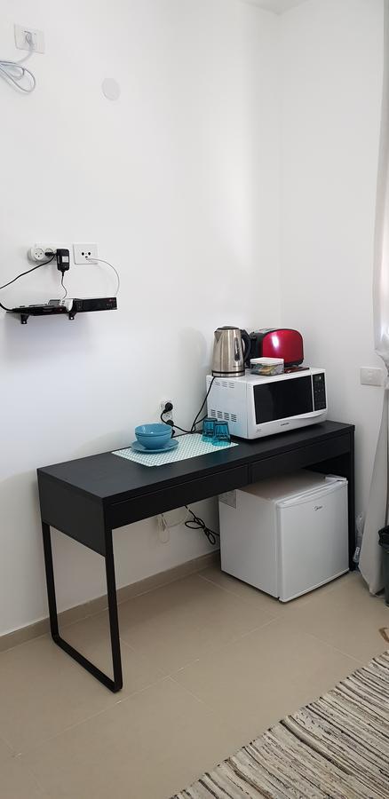 Private Bed/Bathroom In เนทันยา ภายนอก รูปภาพ